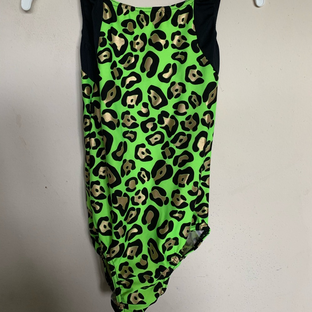 Gymnastics leotard
